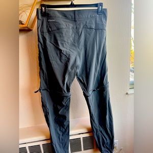 Columbia hiking pants with zip tie to shorts